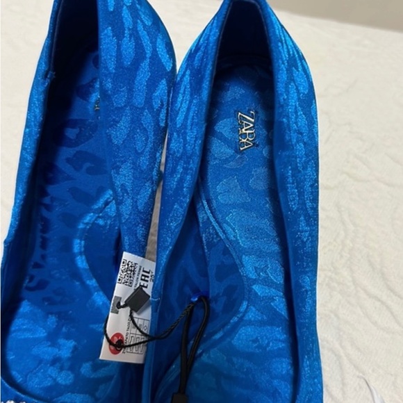 Zara Shoes Blue  color Heels  Size: 7.5 - Picture 3 of 9